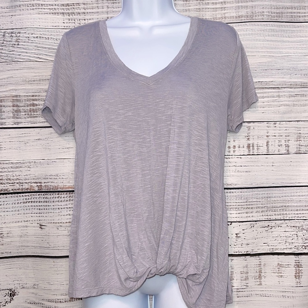 🔥 SALE Lavender Knotted Top | Size Small